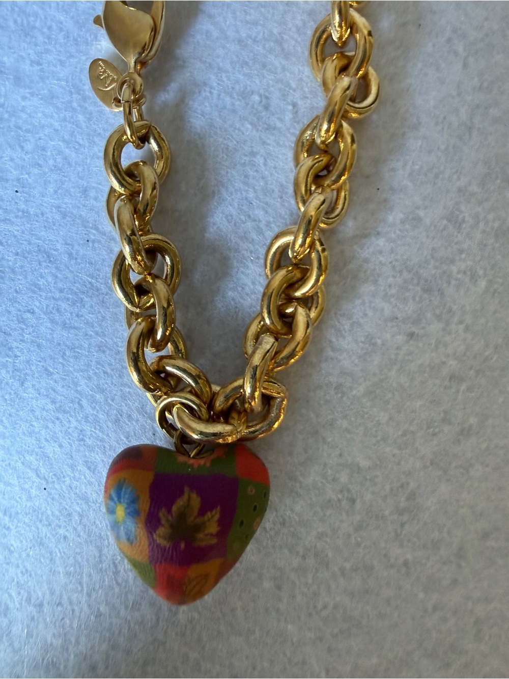 Viva Bead Gold-Tone Bracelet with Multicolored Heart Charm